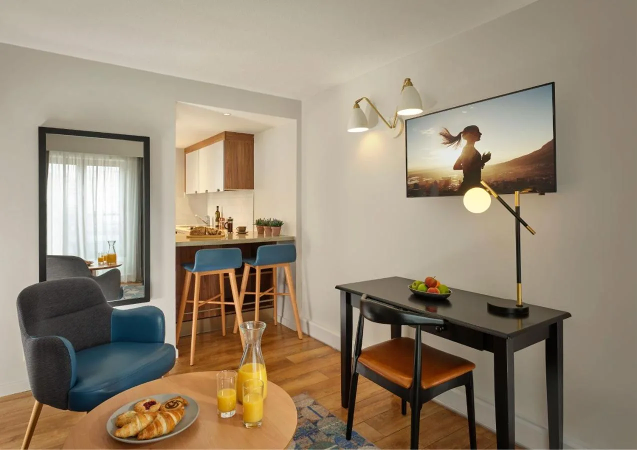 One-Bedroom Apartment